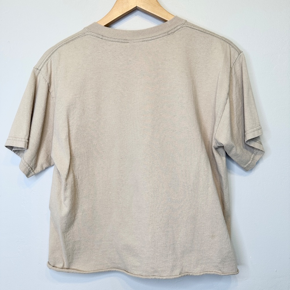Gildan | VTG Arizona Embroidered Destination Crewneck Short Sleeve Cropped Tee - Picture 4 of 12
